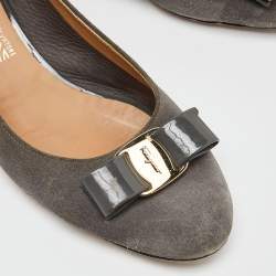 Salvatore Ferragamo Grey Suede Vara Bow Pumps Size 40