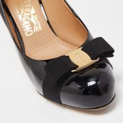Pre Owned Salvatore Ferragamo Black Patent Leather Vara Bow Pumps Size 39.5