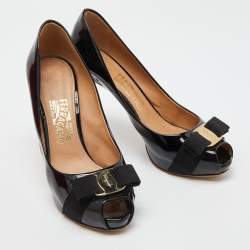 Pre Owned Salvatore Ferragamo Black Patent Leather Vara Bow Peep Toe Pumps Size 39