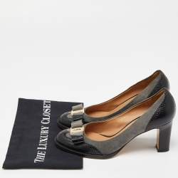 Pre Owned Salvatore Ferragamo Black/Grey Brogue Leather and Suede Vara Bow Pumps Size 38.5