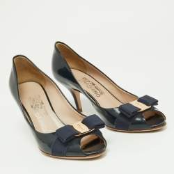 Pre Owned Salvatore Ferragamo Navy Blue Patent Leather Vara Bow Peep Toe Pumps Size 38