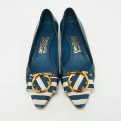 Pre Owned Salvatore Ferragamo Blue Patent Leather and Fabric Fele Gancio Pointed Ballet Flat Size 39