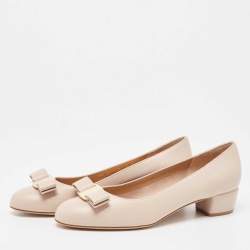 Pre Owned Salvatore Ferragamo Light Pink Leather Vara Bow Pumps Size 37.5