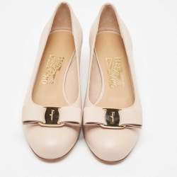 Pre Owned Salvatore Ferragamo Light Pink Leather Vara Bow Pumps Size 37.5