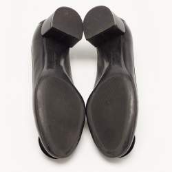 Pre Owned Salvatore Ferragamo Black Leather Gancini Buckle Pumps Size 37.5