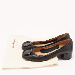 Pre Owned Salvatore Ferragamo Black Leather Gancini Buckle Pumps Size 37.5