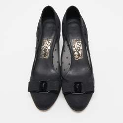 Pre Owned Salvatore Ferragamo Black Mesh and Canvas Vara Bow Pumps Size 38