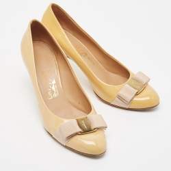 Salvatore Ferragamo Beige Patent Leather Vara Bow Block Heel Pumps Size 36.5