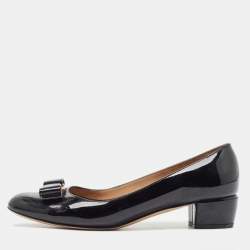 Pre Owned Salvatore Ferragamo Black Patent Leather Vara Bow Pumps Size 38