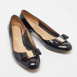 Pre Owned Salvatore Ferragamo Black Patent Leather Vara Bow Pumps Size 38