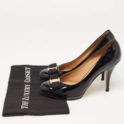 Salvatore Ferragamo Black Patent Leather Vara Bow Pumps Size 39