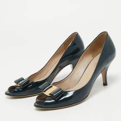 Salvatore Ferragamo Navy Blue Patent Vara Bow Pumps Size 36