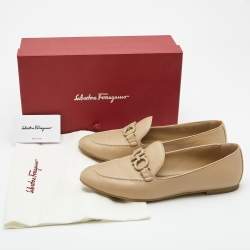 Pre Owned Salvatore Ferragamo Beige Leather Trifoglio Smoking Slippers Size 40.5