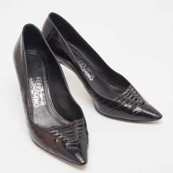 Salvatore Ferragamo Black Croc Leather Vara Pumps Size 39