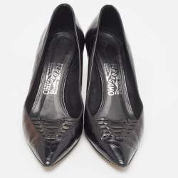 Salvatore Ferragamo Black Croc Leather Vara Pumps Size 39