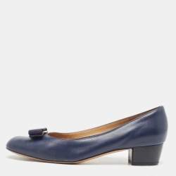 Pre Owned Salvatore Ferragamo Navy Blue Leather Vara Bow Pumps Size 39.5