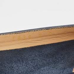 Pre Owned Salvatore Ferragamo Navy Blue Leather Vara Bow Pumps Size 39.5