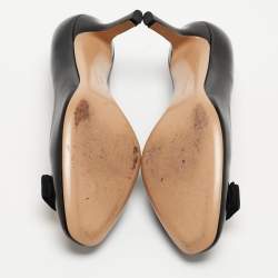 Pre Owned Salvatore Ferragamo Black Leather Vara Bow Pumps Size 38