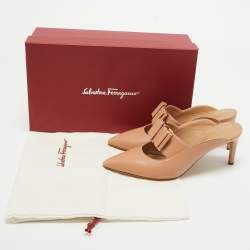 Pre Owned Salvatore Ferragamo Blush Pink Leather Zelda Mules Size 37