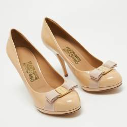 Pre Owned Salvatore Ferragamo Beige Patent Leather Vara Bow Pumps Size 39.5