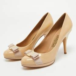 Pre Owned Salvatore Ferragamo Beige Patent Leather Vara Bow Pumps Size 39.5