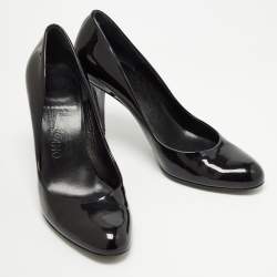 Pre Owned Salvatore Ferragamo Black Patent Leather Round Toe Pumps Size 38.5