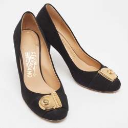 مملوكة مسبقًا Salvatore Ferragamo Black Suede Block Heel Pumps Size 37
