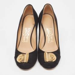 مملوكة مسبقًا Salvatore Ferragamo Black Suede Block Heel Pumps Size 37