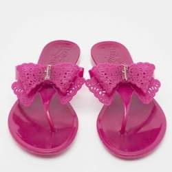 Salvatore Ferragamo Pink Rubber Bali Thong Sandals Size 35.5