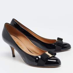 Pre Owned Salvatore Ferragamo Black Patent Leather Carla Pumps Size 40.5