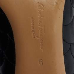 مملوكة مسبقًا Salvatore Ferragamo Black Quilted Leather Bow Pumps Size 36.5