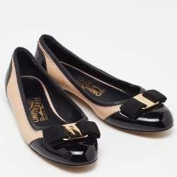 Pre Owned Salvatore Ferragamo Beige/Black Leather and Patent Leather Ballerina Flats Size 35.5