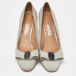 Salvatore Ferragamo Silver Glitter Vara Bow  Round Toe Pumps Size 40