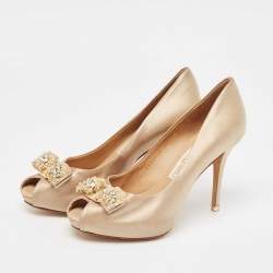 Pre Owned Salvatore Ferragamo Gold Satin Selaby Peep Toe Pumps Size 37