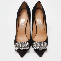 Pre Owned Salvatore Ferragamo Black Suede and Watersnake Leather Ponted Toe Pumps Size 39.5