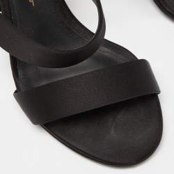 مملوكة مسبقًا Salvatore Ferragamo Black Satin Ankle Strap Block Heel Sandals Size 39