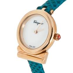 Pre Owned Salvatore Ferragamo Mother of Pearl Rose Gold Plated Stainless Leather Gancino SFIK00319 Women's Wristwatch 22 mm