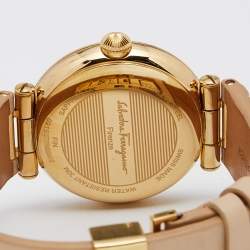 مملوكة مسبقًا Salvatore Ferragamo Beige Gold Plated Stainless Steel Leather FIN020015 Women's Wristwatch 36 mm