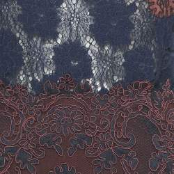 مملوكة مسبقًا طقم تنورة وبلوزة دانتيل باللون الأزرق البحري والبرغندي ساندرو حجم صغير