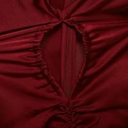 مملوكة مسبقًا فستان ساندرو أحمر ساتان بتجاعيد تايتانيك طويل كبير الحجم