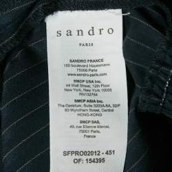 مملوكة مسبقًا فستان ساندرو كريب مخطط عمودي أزرق بحري مفصل ضيق صغير