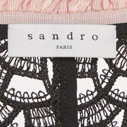 مملوكة مسبقًا فستان ساندرو أسود دانتيل بتفاصيل حواف متباينة مستقيم متوسط الحجم