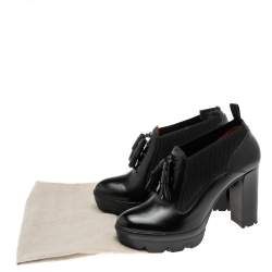 Pre Owned حذاء بوت للكاحل سانتوني جلد أسود وإلاستيك بشراشيب مقاس 39