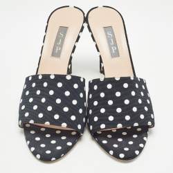 Pre Owned SJP Sarah Jessica Parker Black/White Canvas Slide Sandals Size 37.5