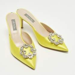 مملوكة مسبقًا SJP Sarah Jessica Parker Size 38.5 Yellow Satin Crystal Embellished Mules