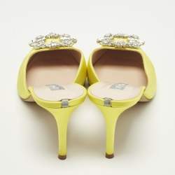 مملوكة مسبقًا SJP Sarah Jessica Parker Size 38.5 Yellow Satin Crystal Embellished Mules
