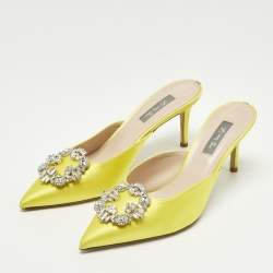 مملوكة مسبقًا SJP Sarah Jessica Parker Size 38.5 Yellow Satin Crystal Embellished Mules