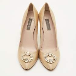 Pre Owned SJP Sarah Jessica Parker The LJ Recital Size 40.5 Beige Satin Crystal Embellished Pumps