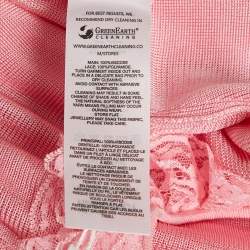 مملوكة مسبقًا بوديسوت سيلف بورتريه ريزيدنسي مع كريستوفر كاين وردي بفتحات مقاس صغير جدًا