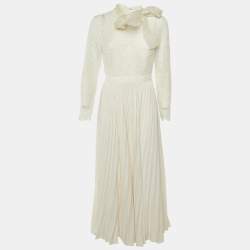 مملوكة مسبقًا فستان سيلف بورتريه دانتيل وبلسيه عاجي تفاصيل ربطة العنق للزفاف مقاس متوسط - ميديم